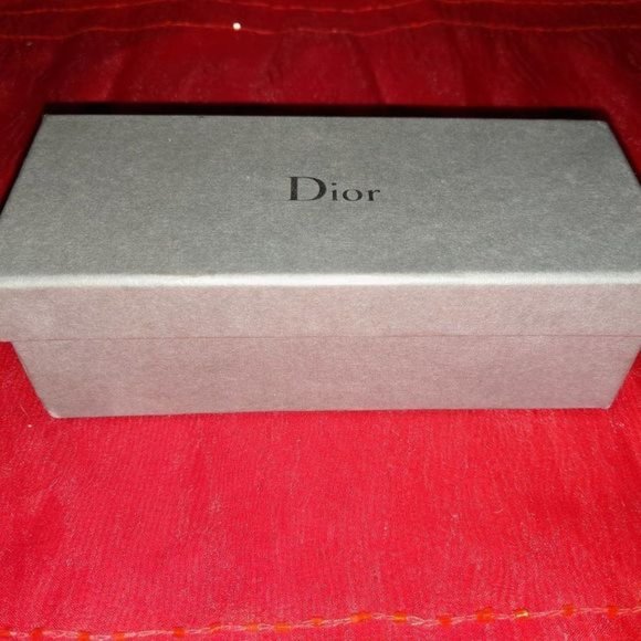 Dior Gift box #2💥PRICE DROP💥 - Picture 2 of 6